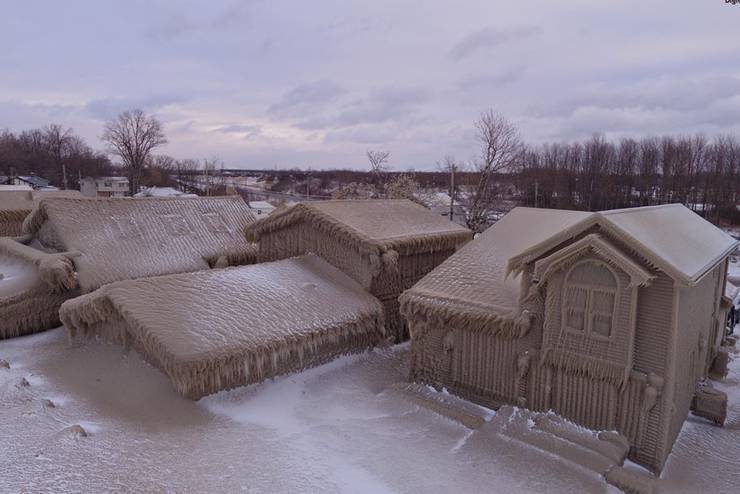 Frozen: jgvilgg vltoztatta a vihar a vidket az amerikai Erie-tnl (vide)