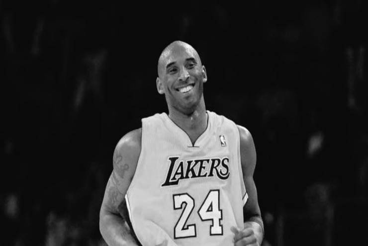 Helikopter-balesetben lett vesztette az NBA legends kosarasa, Kobe Bryant