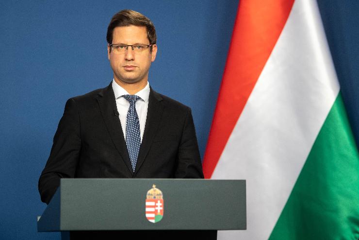Gulys: a magyar oltsi igazolvny meg fog felelni az unis zldkrtya kvetelmnyeinek