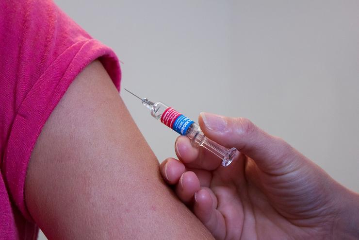 Poliovrus elleni emlkeztet oltst javasolnak a londoni gyerekeknek