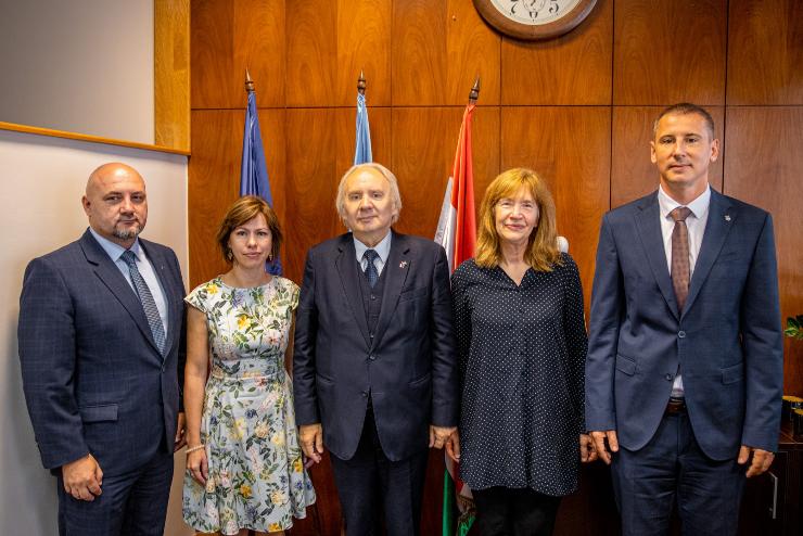 A lengyel nagykvet tett ltogatst a polgrmesternl