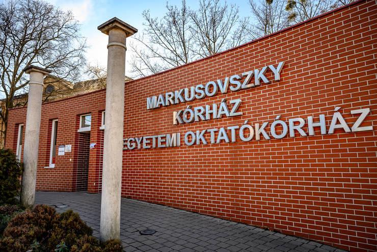 Fokozdik a koronavrus-helyzet: naponta 5-9 beteg hal meg a Markusovszky krhzban