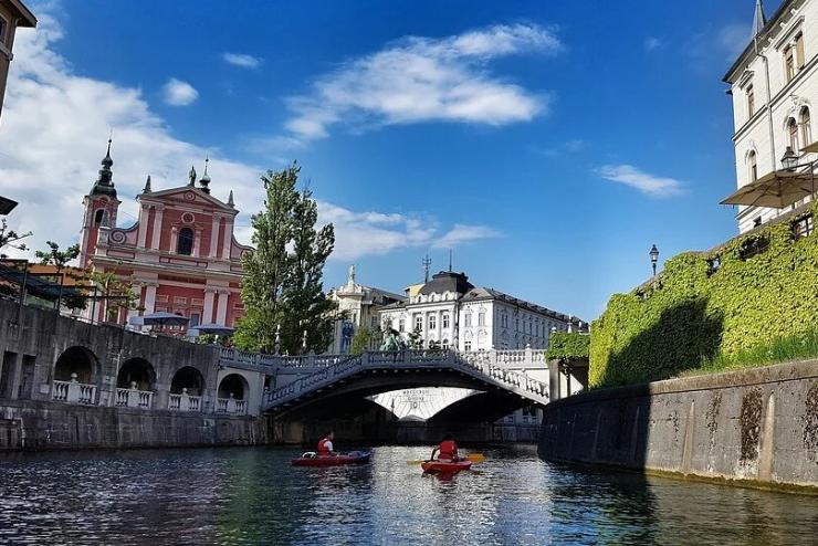 Horvtorszg utn Szlovnia is megnyitotta hatrait a turistk eltt