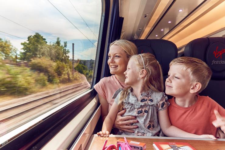 Nyron is ingyen utazhatnak vonaton az iskols csoportok