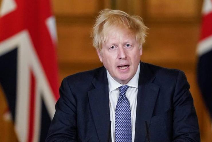 Boris Johnson: a jv hten nyithatnak az ttermek, szllodk, mzeumok
