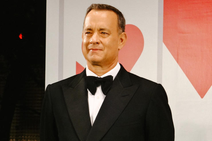 Tom Hanks sszebartkozott Coronval