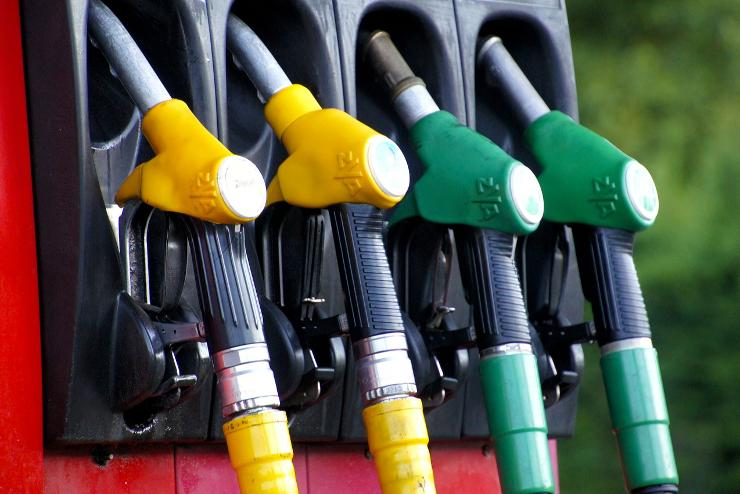 Npszava: kzel szz benzinkton korltozzk a kiadhat mennyisget