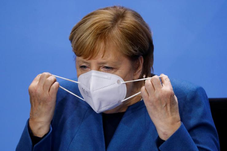 Angela Merkelt is beoltottk