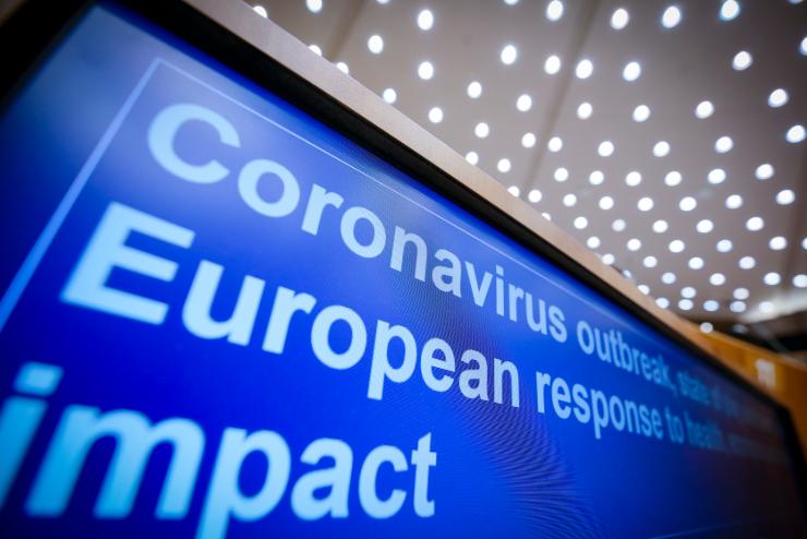 EU-cscs:koronavrus-veszly miatt egy httel elhalasztjk a tallkozt