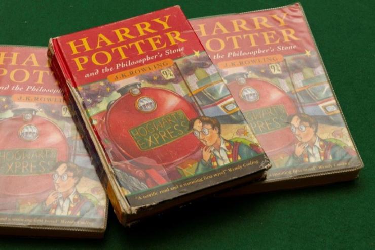 Harmincmillirt cserlt gazdt egy Harry Potter knyv