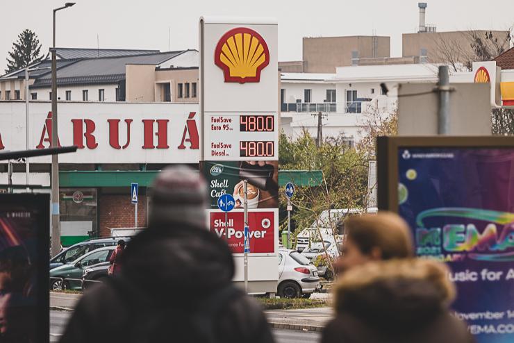 480 forintos üzemanyagár: az autósok örülnek, a kereskedők aggódnak