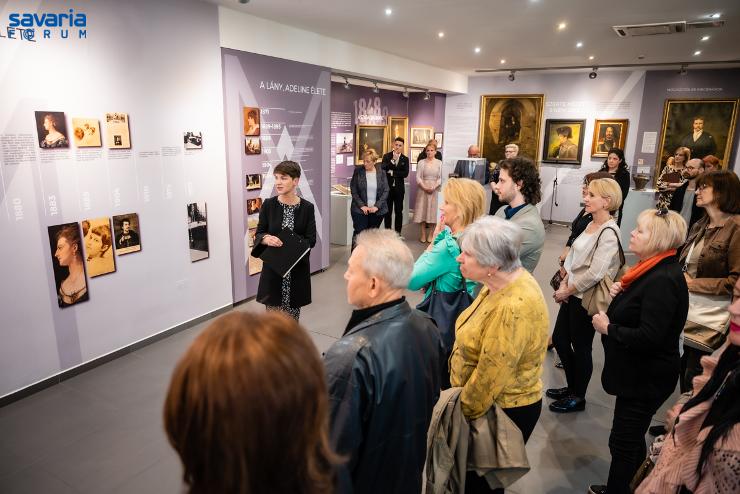 A szép abszolút dolog: Megnyílt az Örökségünk, a Madarászok tárlat a Smidt Múzeumban