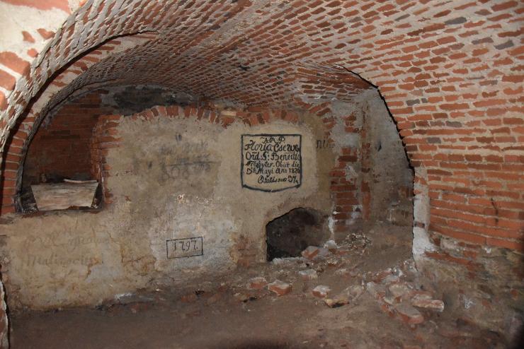 300 éve elfeledett kriptákra bukkantak a kőszegi Szent Jakab-templom feltárásakor