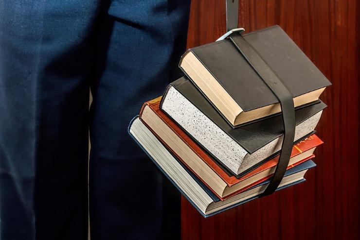 Maruzsa: szeptembertől minden nappali tagozatos tanuló ingyen kap tankönyvet