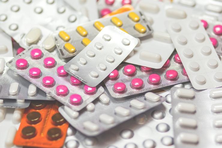 Több készítmény eltűnhet a gyógyszertárak polcairól a kormány új rendelete miatt