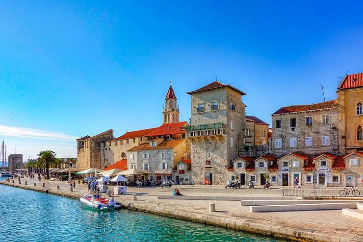 Horvátország és Szlovénia megpróbálja megmenteni a nyári turisztikai szezont