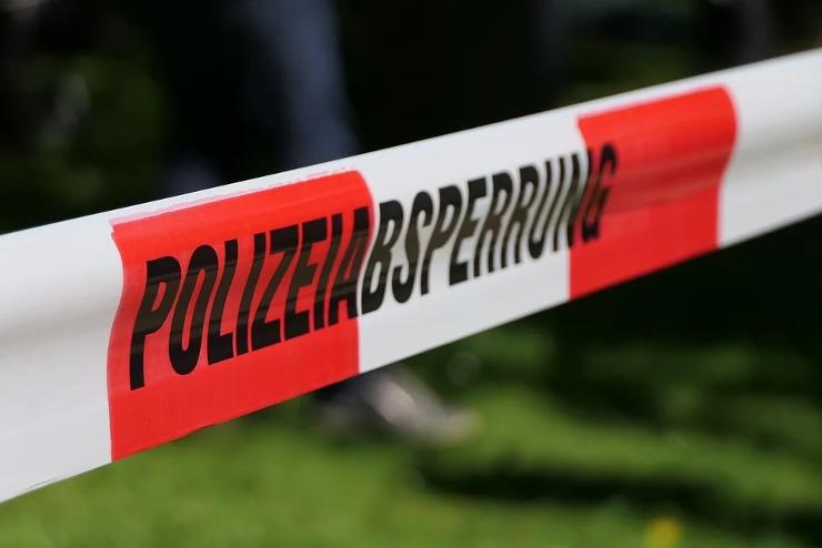 Halott menekülteket találtak egy kisbuszban Ausztriában