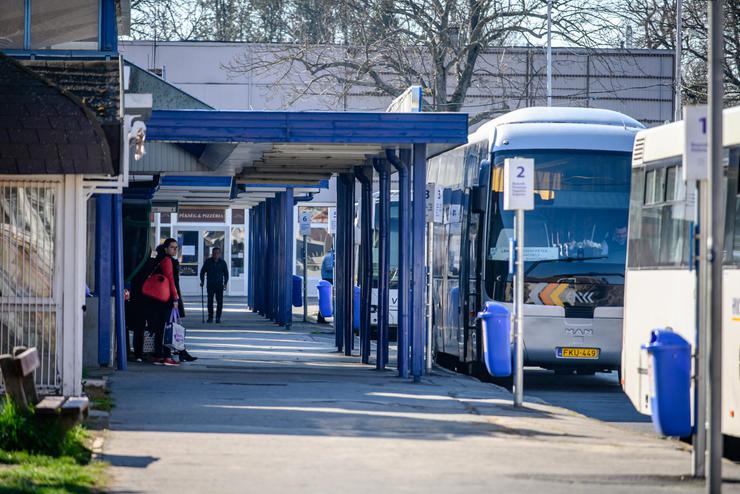 Jövő héttől újra a tanszüneti menetrend szerint közlekednek a buszok Szombathelyen
