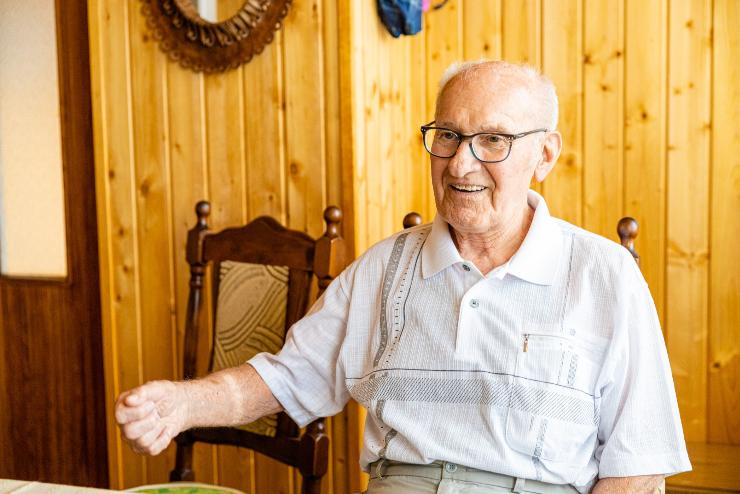 A 90 éves Emil bácsit köszöntötte a polgármester