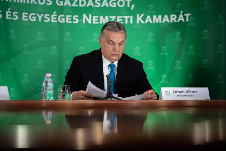 Orbán: ha fegyelmezettek vagyunk, húsvétkor már szabadabb életünk lehet