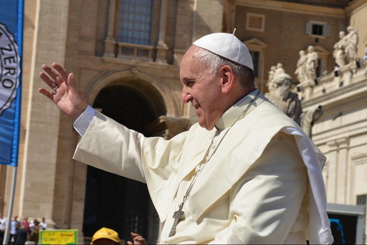 Ferenc pápa a szentföldi harcok leállítását sürgette