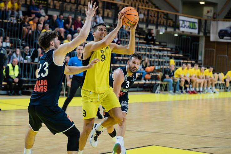 Kosárlabda: őrült hajrában nyert a Falco Debrecenben