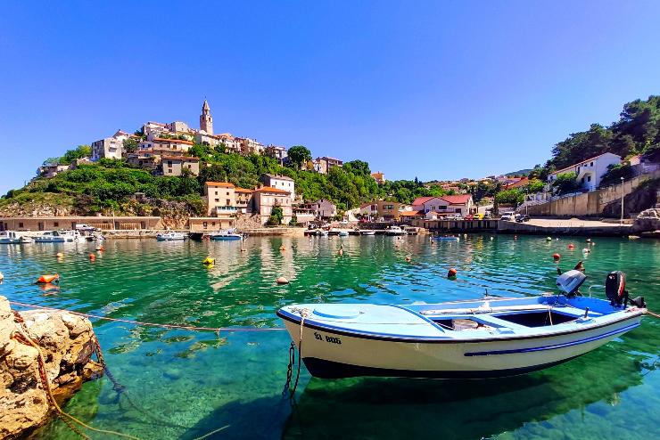 Horvátország még a szezon előtt beoltja a turisztikai dolgozókat