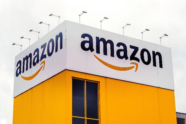 Az Amazon ült a világ trónjára