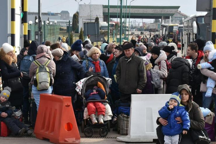 Már 800 ezernél is többen menekültek el Ukrajnából