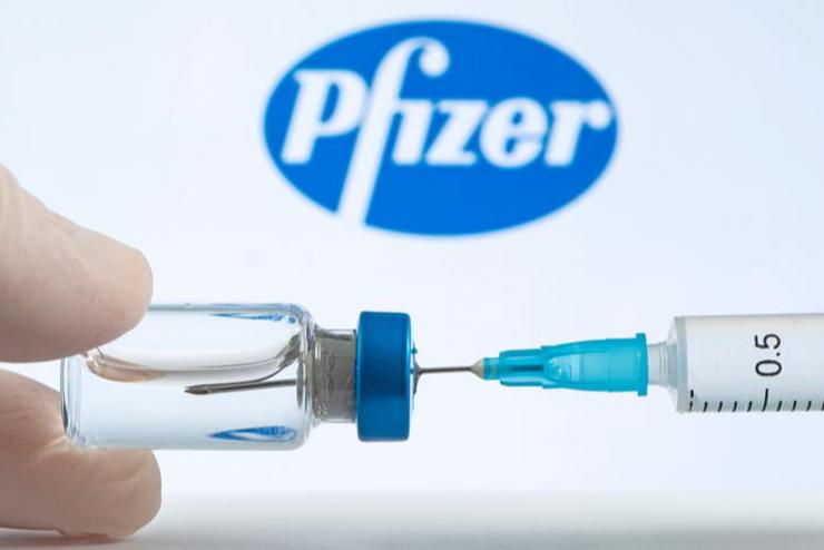 Már közel 10 millió adag vakcinát szállított le a Pfizer