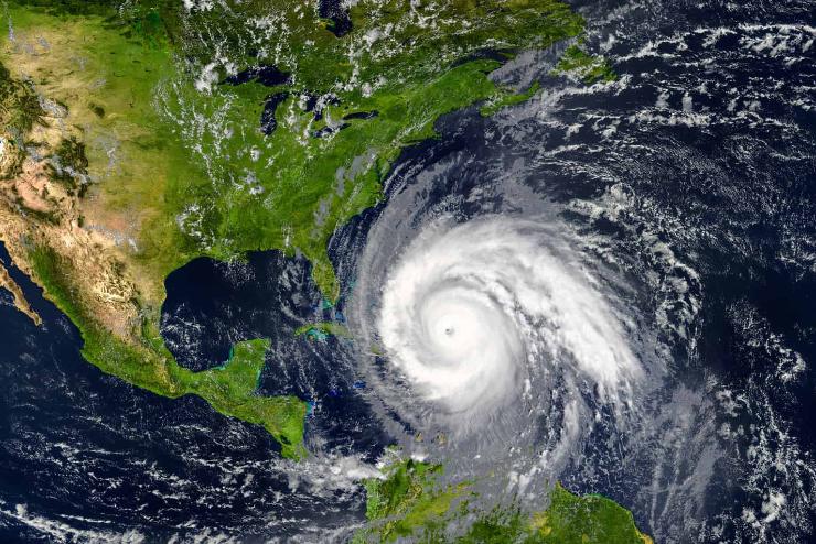 Áradásokkal és tornádókkal pusztít az Egyesült Államok keleti partvidékén az Ézsaiás vihar