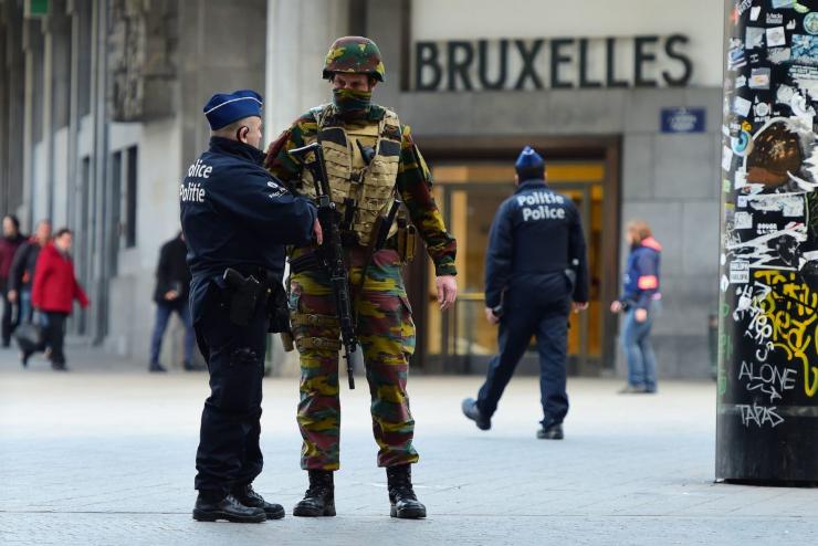 Belgiumban terrortmads kitervelsnek gyanjval letartztattak kt fiatalt