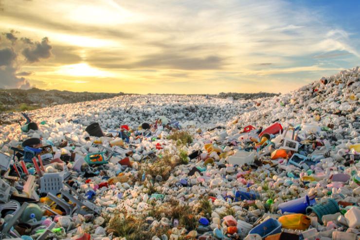 Egyre nagyobb globális veszélyt jelent a műanyagszemét