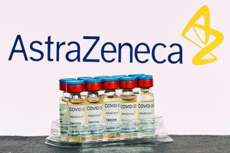 Átnevezik az AstraZeneca-vakcinát