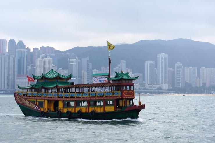 Amerika beleállt Kínába Hong Kong miatt
