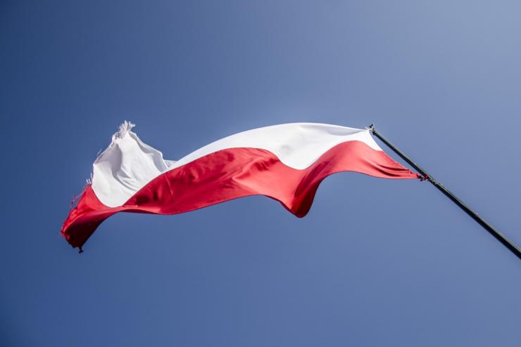 Lengyelországban szombattól tovább szigorítanak az intézkedéseken