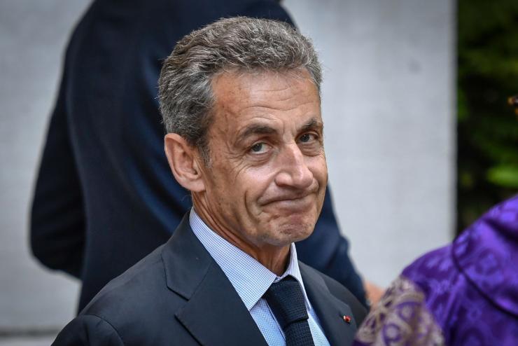 Nicolas Sarkozy-t bnszvetkezetben val rszvtellel gyanstjk