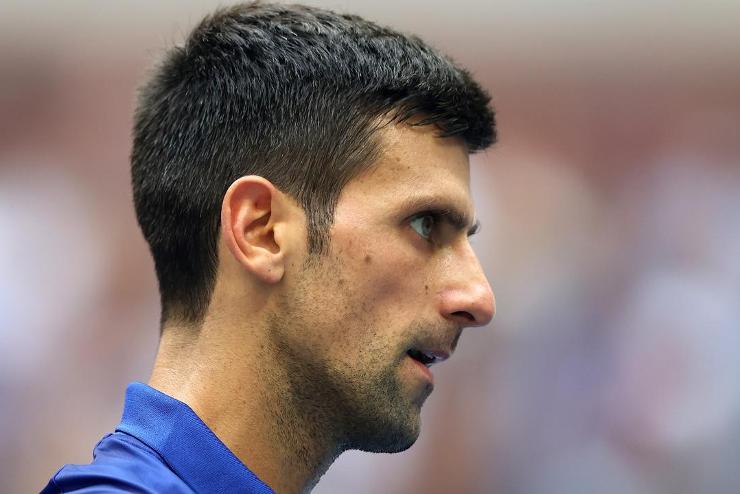 Djokovics a Roland Garrost is kihagyhatja