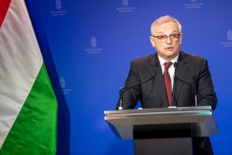 Orbán Viktor látogatást tett a MOL-nál
