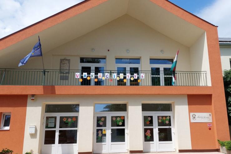 Rendkívüli szünetet rendeltek el abban a szentgotthárdi iskolában, ahol 29 tanár kezdett polgári engedetlenségbe
