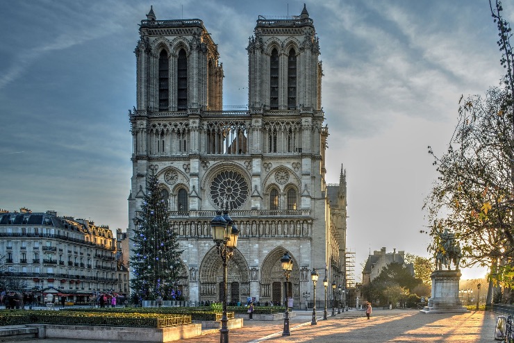 Notre-Dame - Befejezdtt a katedrlis szerkezeti biztostsa