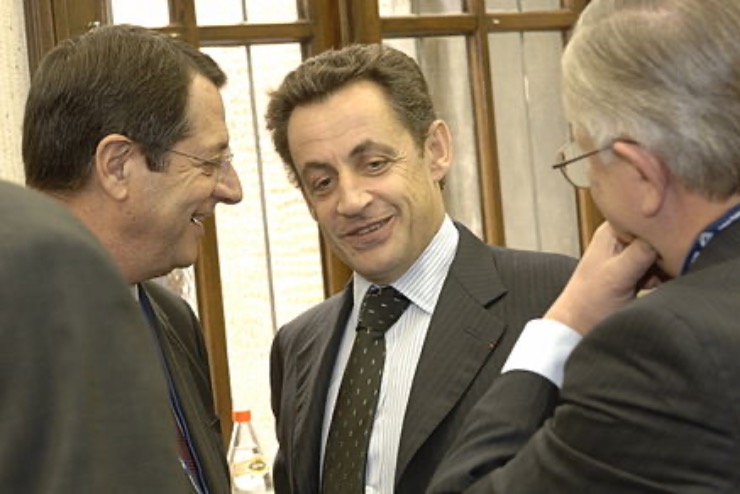 Megkezdődött a korrupcióval gyanúsított Nicolas Sarkozy volt francia elnök fellebbviteli pere