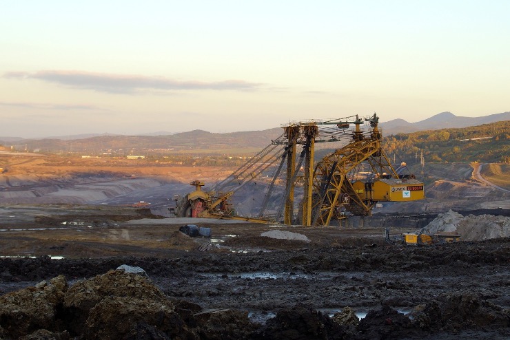 Csehország továbbra is 50 millió euró kártérítést követel Varsótól a Turów bányáért