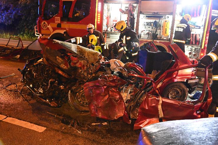Ketten meghaltak egy balesetben Budapesten, a vtkes sofr elmeneklt