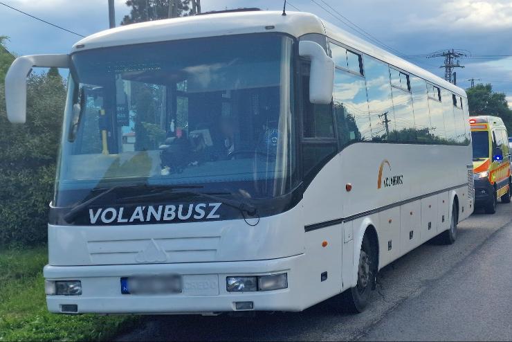 Piros fnysoromp, hirtelen fkezs – elesett s megsrlt egy busz ids utasa Szombathelyen